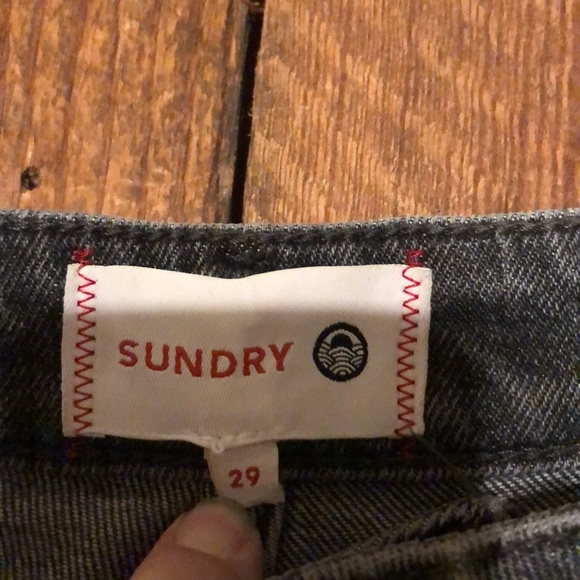 Sundry High Rise button fly cropped jean - Picture 3 of 6